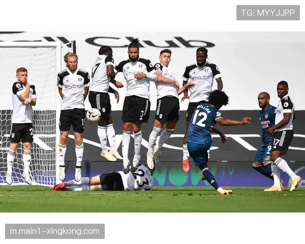 里昂主场2-0轻取勒阿弗尔 体能危机下仍凭阵容深度取胜